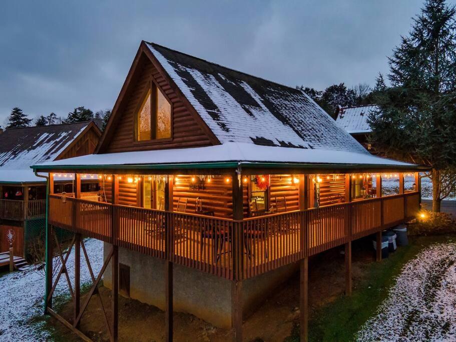 Cabin With New Hot Tub, Near Dollywood .2Bd.2Ba.Sleeps6.Bbq Sevierville Exteriör bild